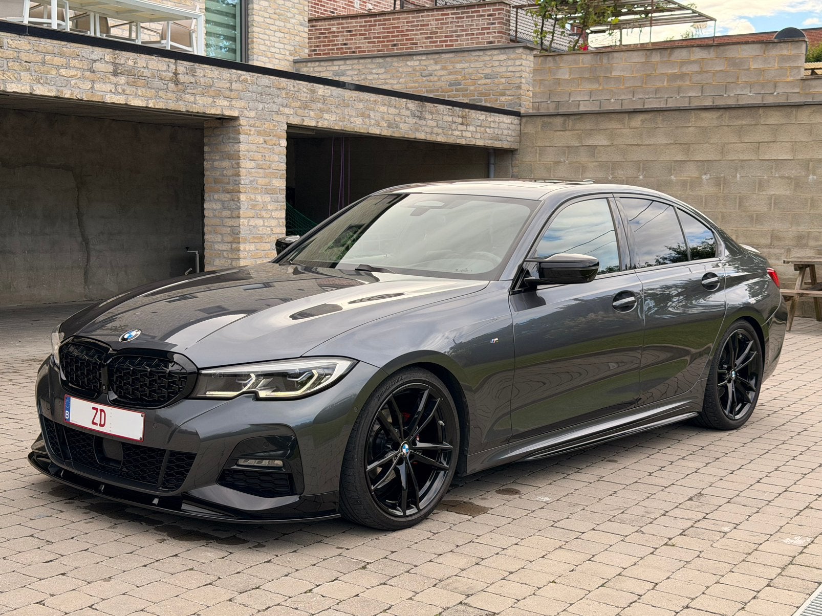 Bmw g20 2l diesel 318d pack M, Argent ou Gris, Achat, Euro 6, Alcantara