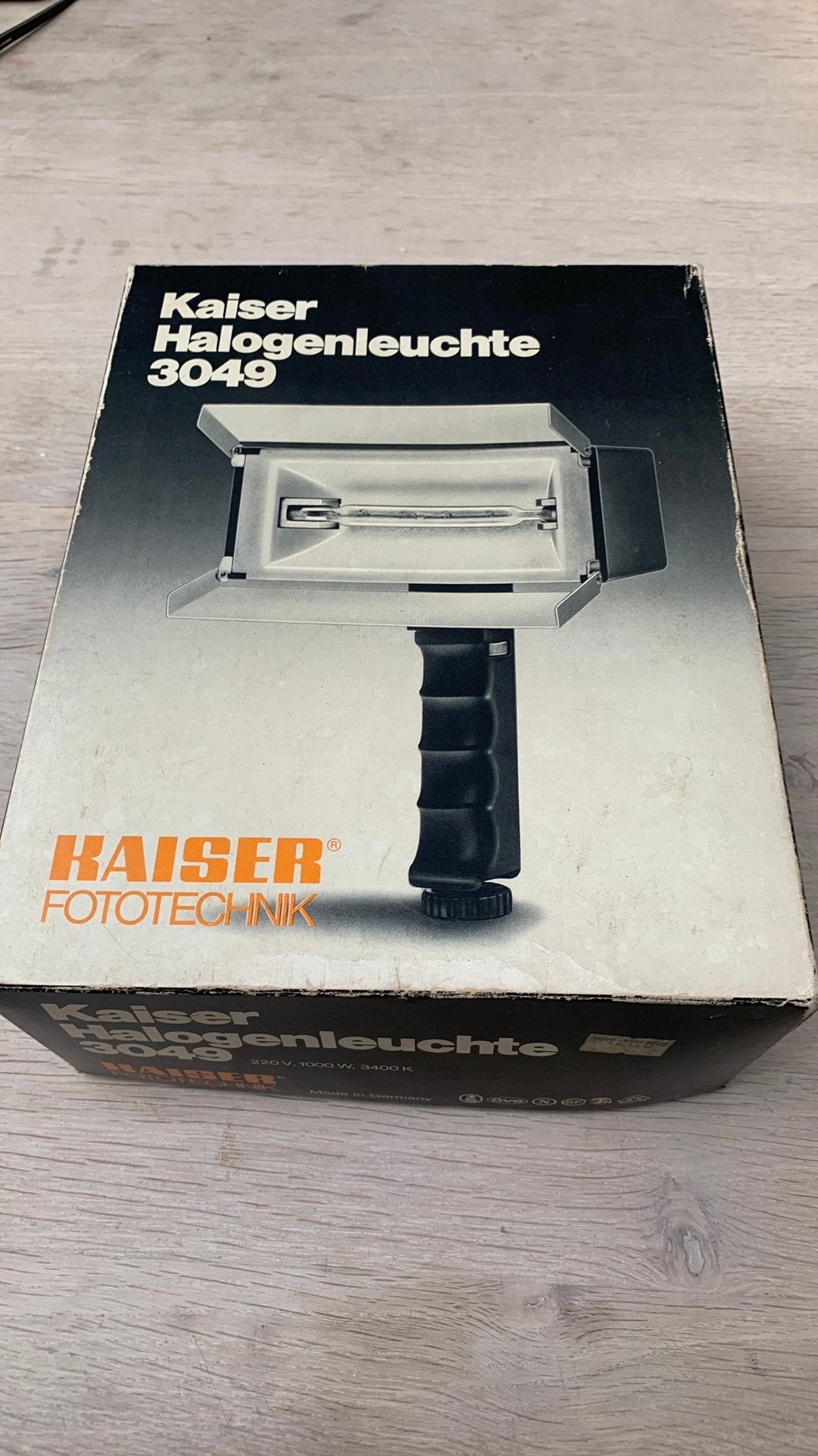 Halogeenlamp voor film en video, Ophalen, 1980 tot heden, Flitser