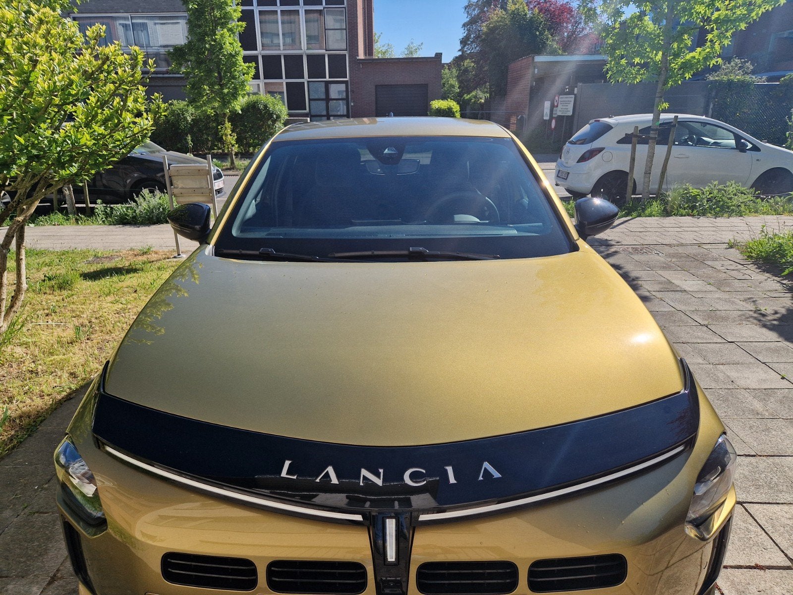 Lancia Hybrid 2024 - doré, Autos, Lancia, Achat, Commande vocale, Autres couleurs, 5 portes