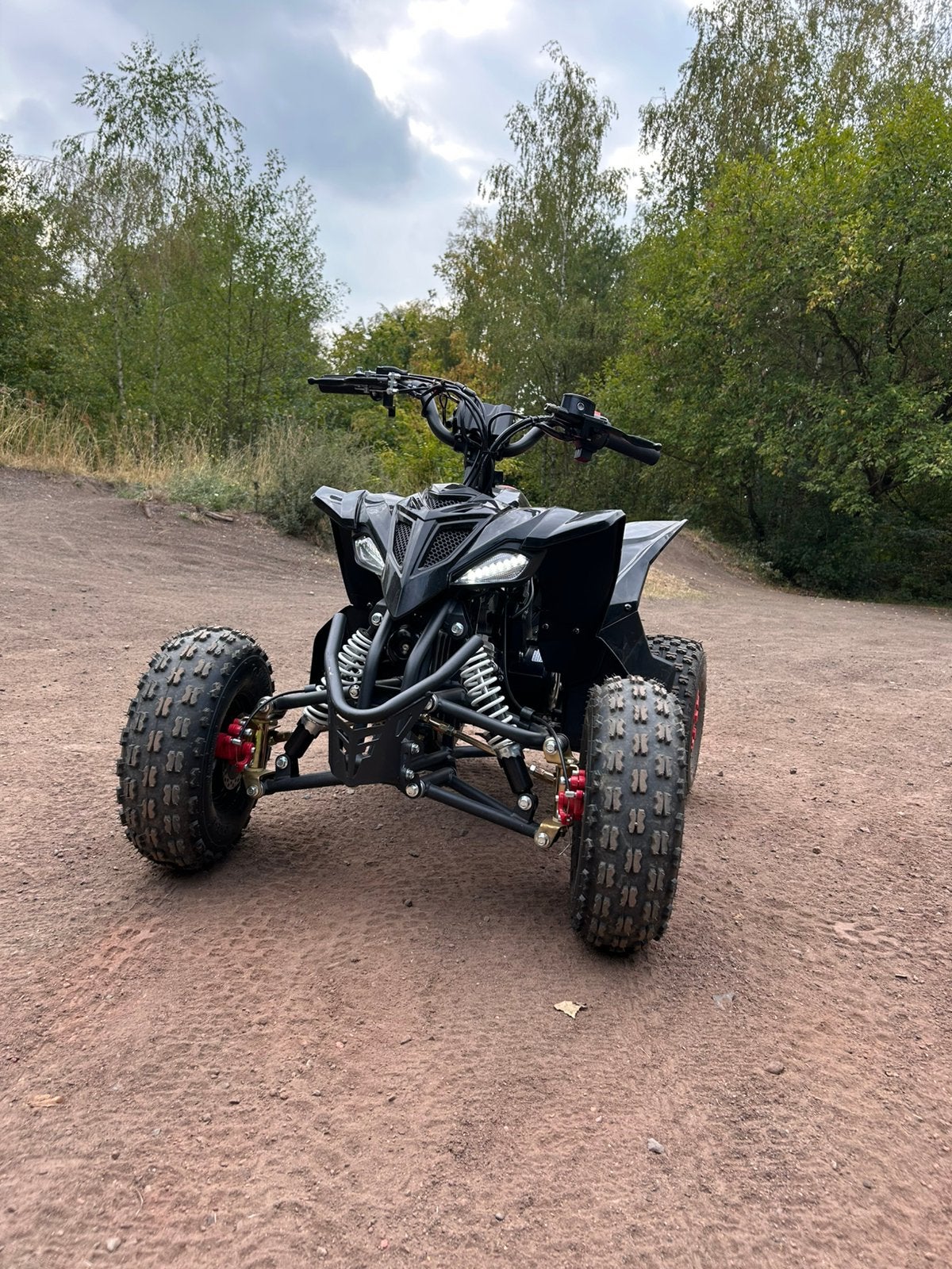 Quad semi automatique 110cc, Motos, Quads & Trikes