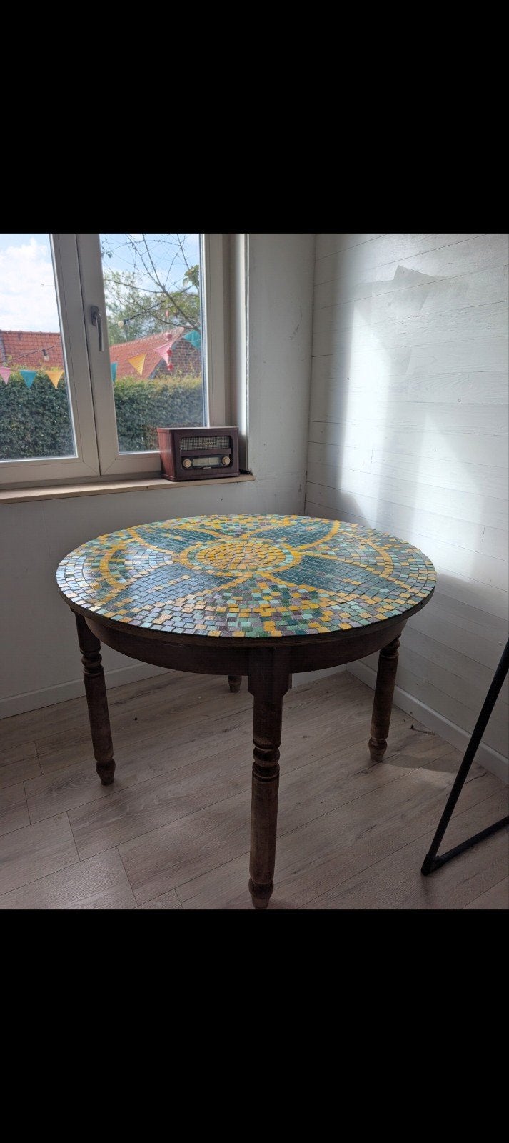 tafel mozaiek, Ophalen, Geel