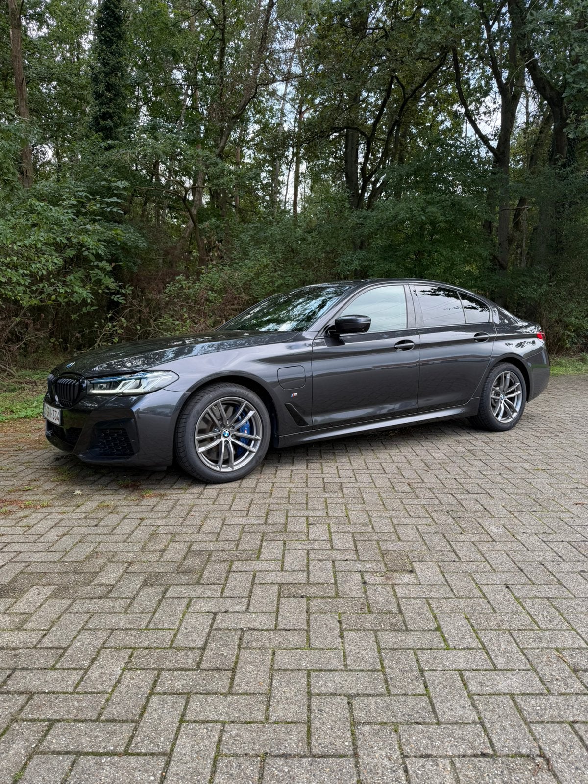 BMW 545E X-drive M-pakket in zéér goede staat!, Auto's, Automaat, 4 deurs, Leder, Vierwielaandrijving