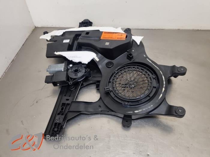 Mécanique vitre 2portes avant gauche d'un Peugeot Partner, Autos : Pièces & Accessoires, -, 3 mois de garantie, Utilisé, -