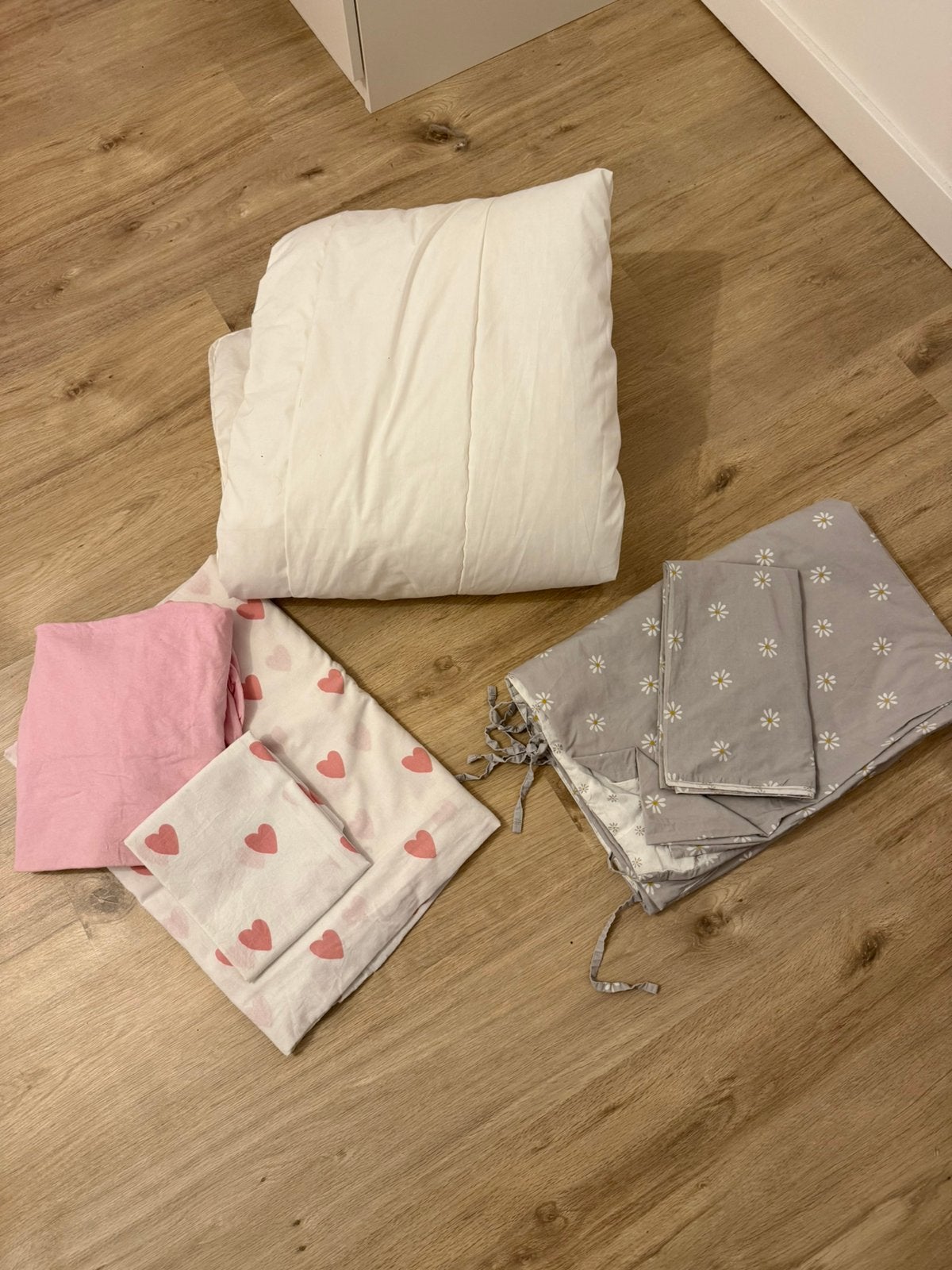 Donsdeken met lakens, Kinderen en Baby's, Ophalen, Zo goed als nieuw, Peuterbed, IKEA