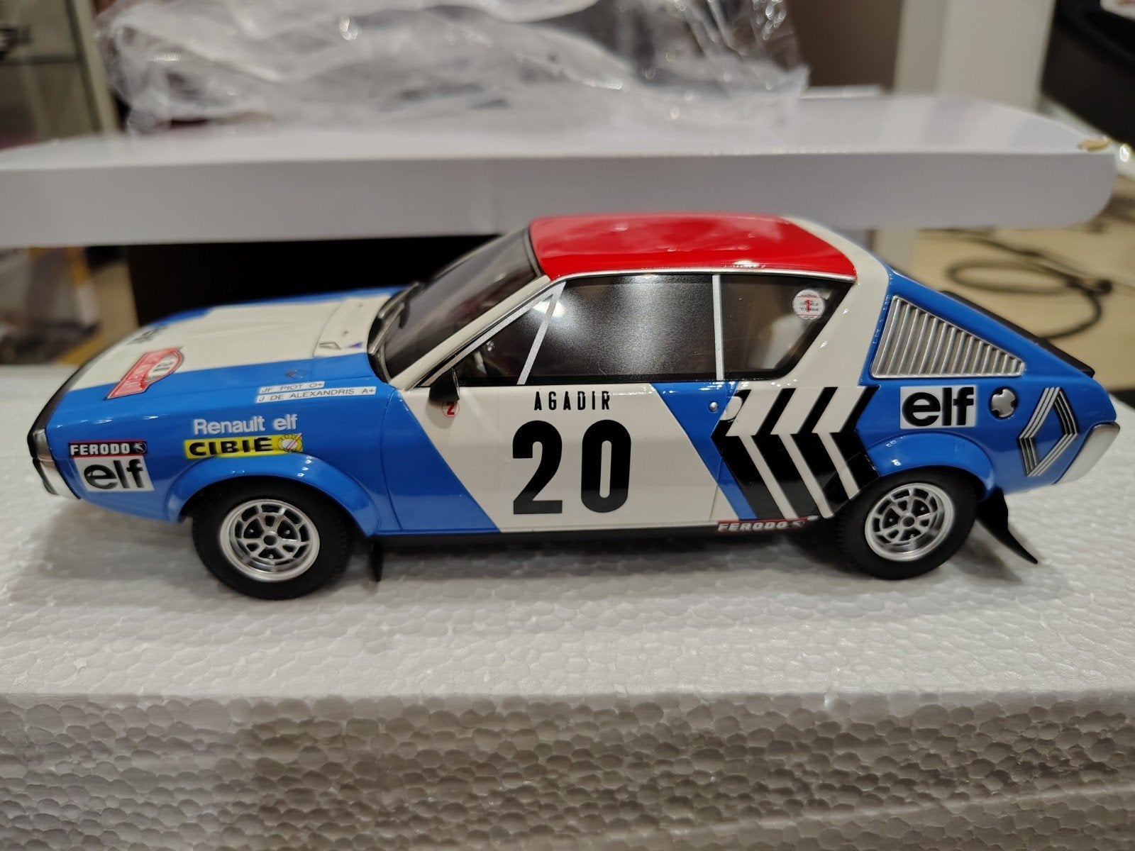 Pack 1/18 rallye Renault 17 Monte Carlo 1975, Enlèvement