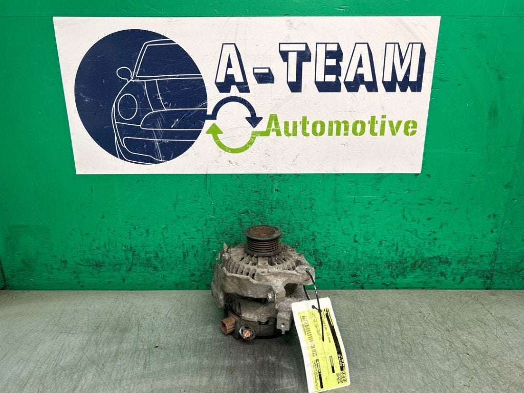 DYNAMO Toyota Yaris II (P9) (01-2005/12-2014) (|270600Y030|), Gebruikt, Kundenbetreuung@toyota.de, Toyota, Toyota-Allee 2
50858  Köln, DE