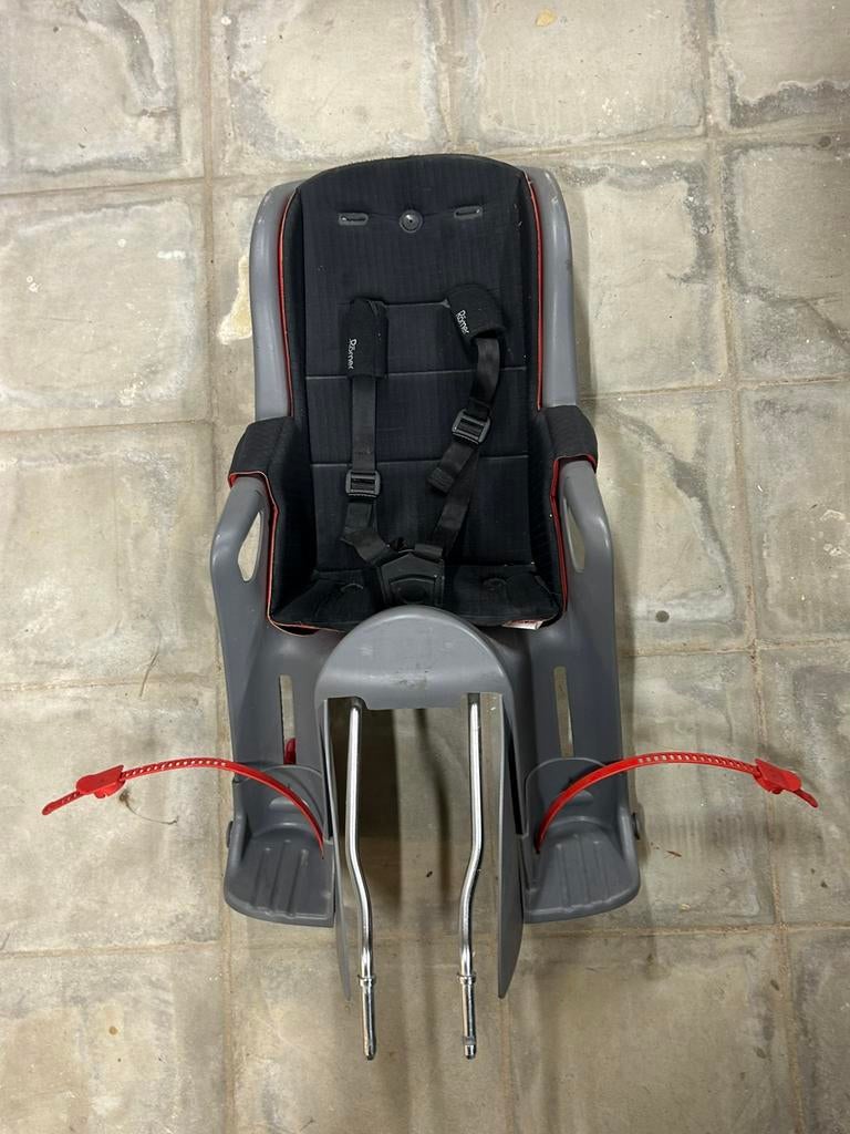 Siège de vélo, Vélos & Vélomoteurs, Enlèvement, Comme neuf, Siège arrière, Repose-pieds