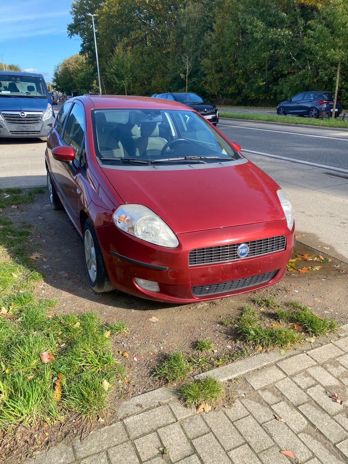 Fiat Punto 1.4i essence avec climatisation 2006, Achat, Boîte manuelle, Entretenue par le concessionnaire, 5 places