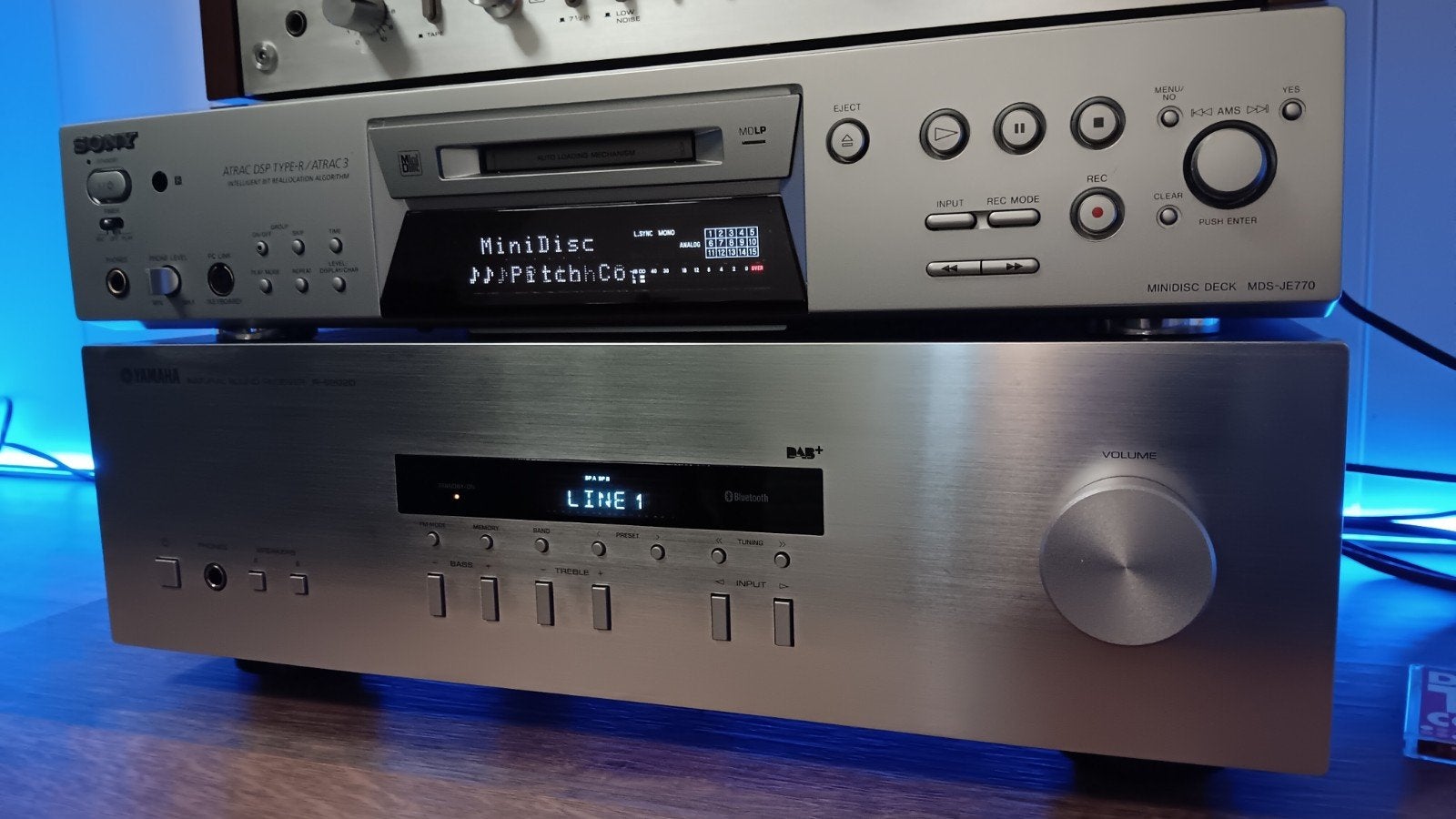 Yamaha RS-202DAB -  - Bluetooth streaming -DAB radio- Zilver, Audio, Tv en Foto, Versterkers en Ontvangers, Verzenden, Yamaha