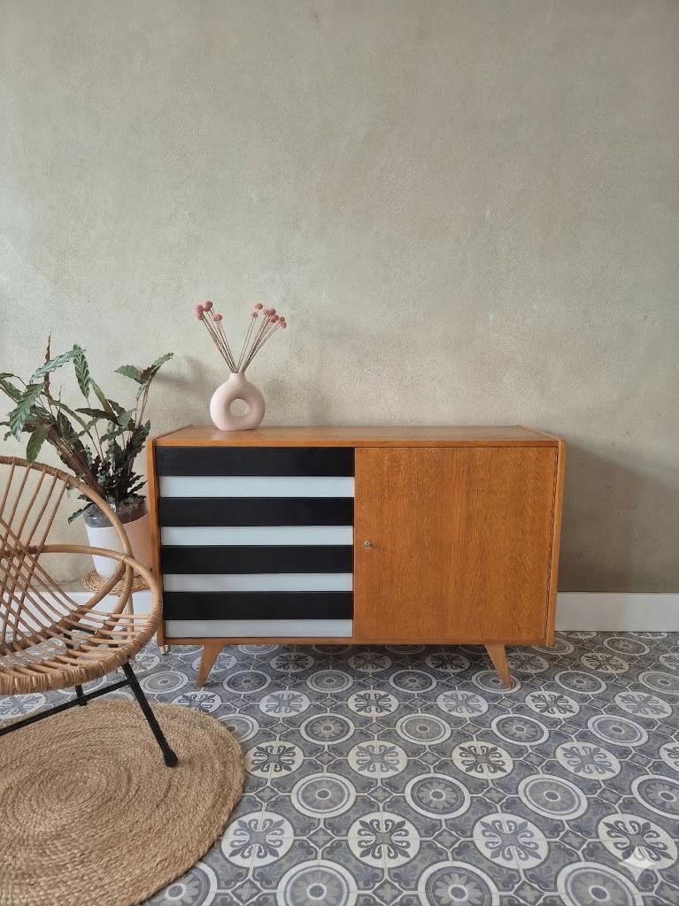 Vintage kast Jiroutek, Antiek en Kunst, Ophalen