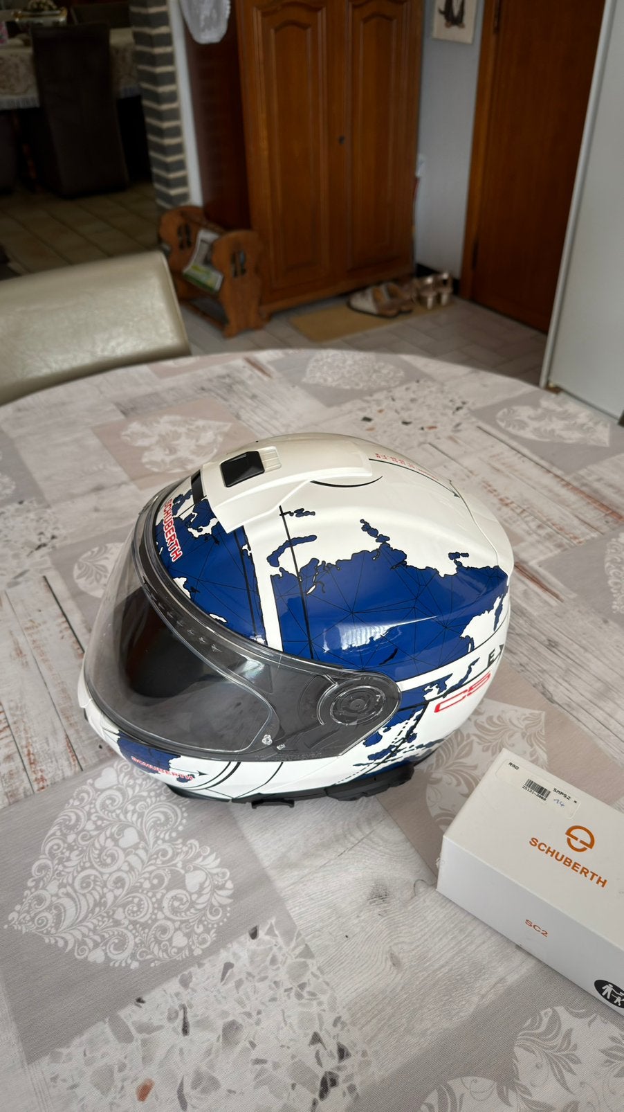 Schubert C5 met Sena SC2, Enlèvement, L