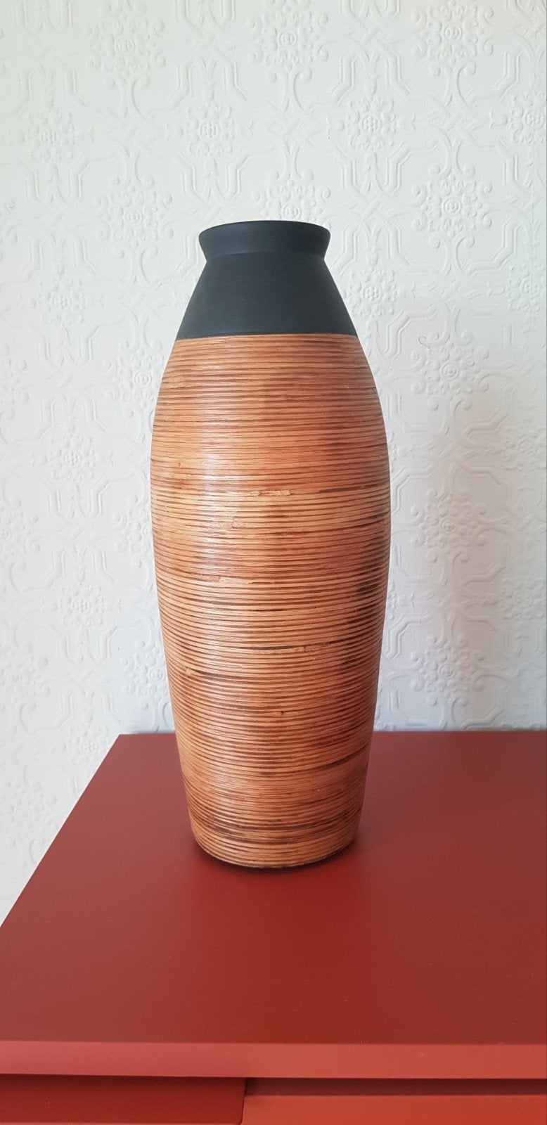 grote keramische vaas met hout-rotan, Huis en Inrichting, Ophalen of Verzenden, Zo goed als nieuw, Hout