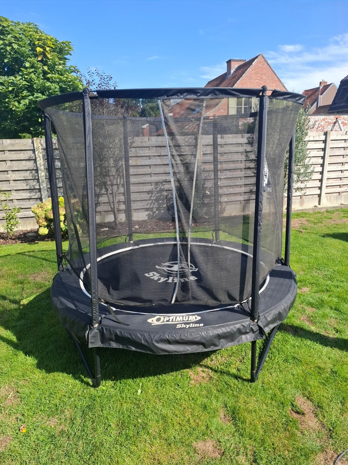 Trampoline Optimum Skyline, diamètre 2,44 m, Enlèvement, Utilisé