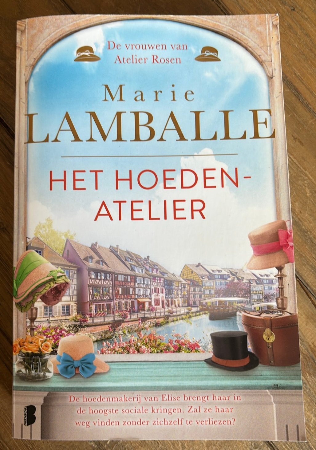 Marie Lamballe - Het hoedenatelier, Boeken, Ophalen of Verzenden, Zo goed als nieuw, Marie Lamballe