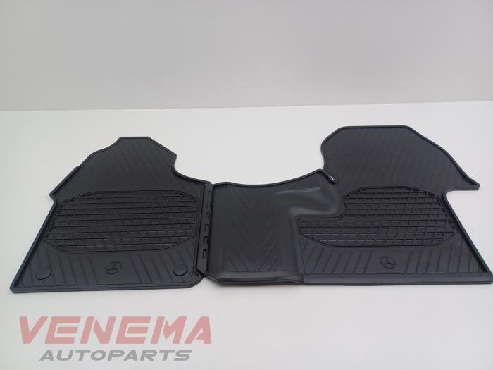 Kit tapis d'un Mercedes Sprinter, 3 mois de garantie, Utilisé, -, -