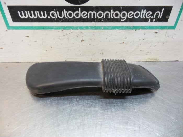 Tuyau d'aspiration air d'un Renault Megane (Megane 09-), Renault, -, 3 mois de garantie, Utilisé