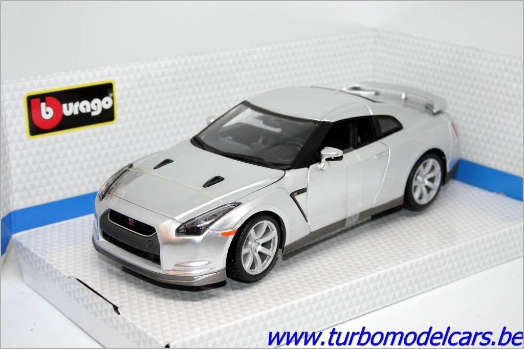 Nissan GT-R (R35) 2009 1/18 Burago, Enlèvement ou Envoi, Neuf, Voiture, Burago