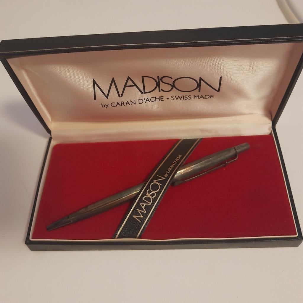 MADISON by CARAN d´ACHE*BALPEN*VERZILVERD*NIEUW*, Verzamelen, Pennenverzamelingen, Balpen, Nieuw, Met doosje, Ophalen