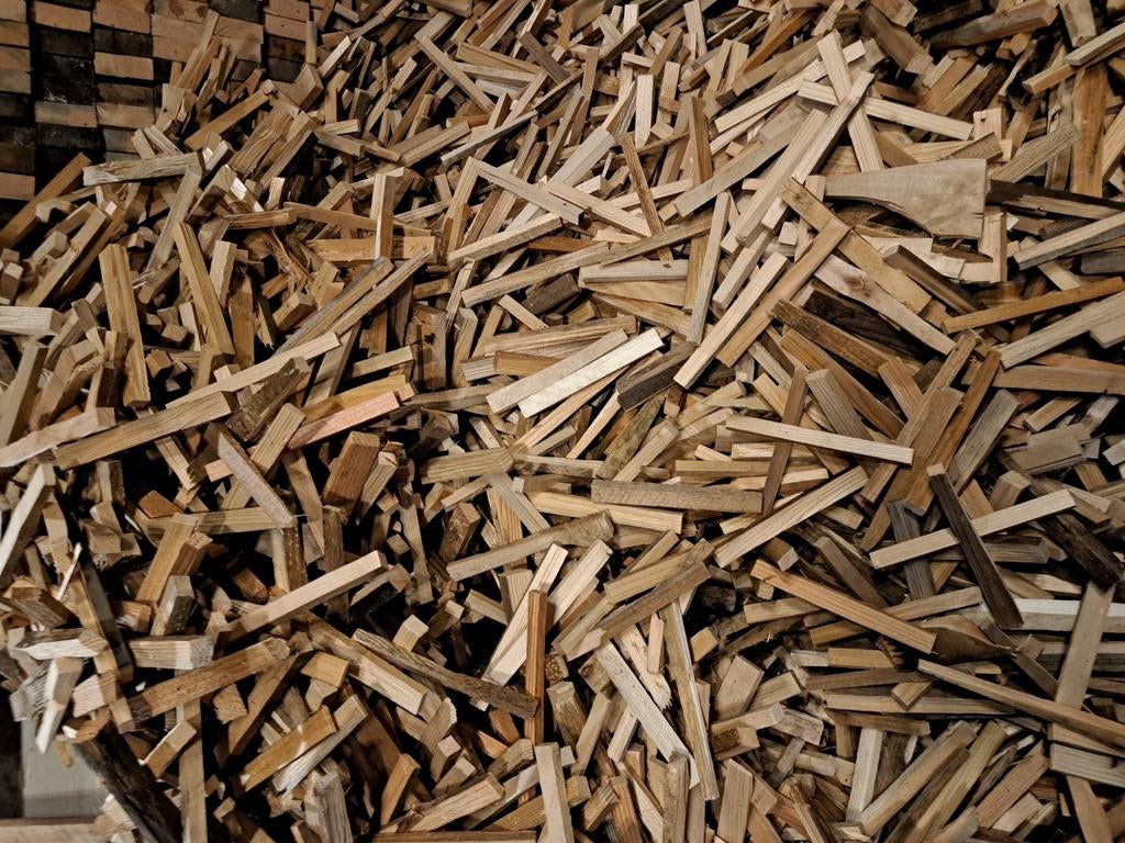 Bois d'allumage très beau sac. Très très sec plus ou moins 7, Enlèvement ou Envoi