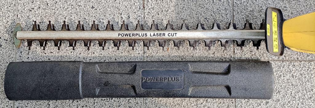 Taille-haie télescopique POWERPLUS 750W 560mm POWXG2042, Ophalen, Gebruikt, Elektrisch, Powerplus