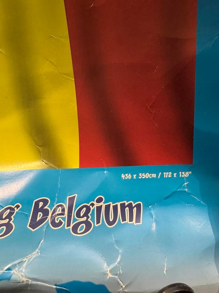 Drapeau Belge grande taille, Divers, Drapeaux & Banderoles, Enlèvement ou Envoi, Comme neuf