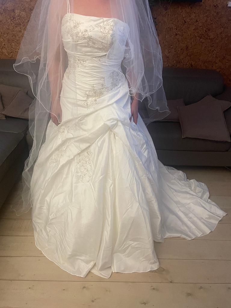Robe de mariée 38/40, Enlèvement ou Envoi, Comme neuf, Robe de mariée, Blanc