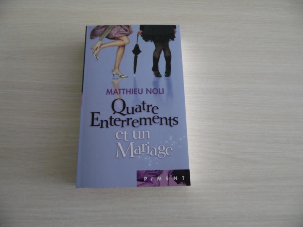 QUATRE ENTERREMENTS   ET UN MARIAGE     MATTHIEU  NOLI, Enlèvement ou Envoi, Comme neuf, Europe autre, Matthieu Noli