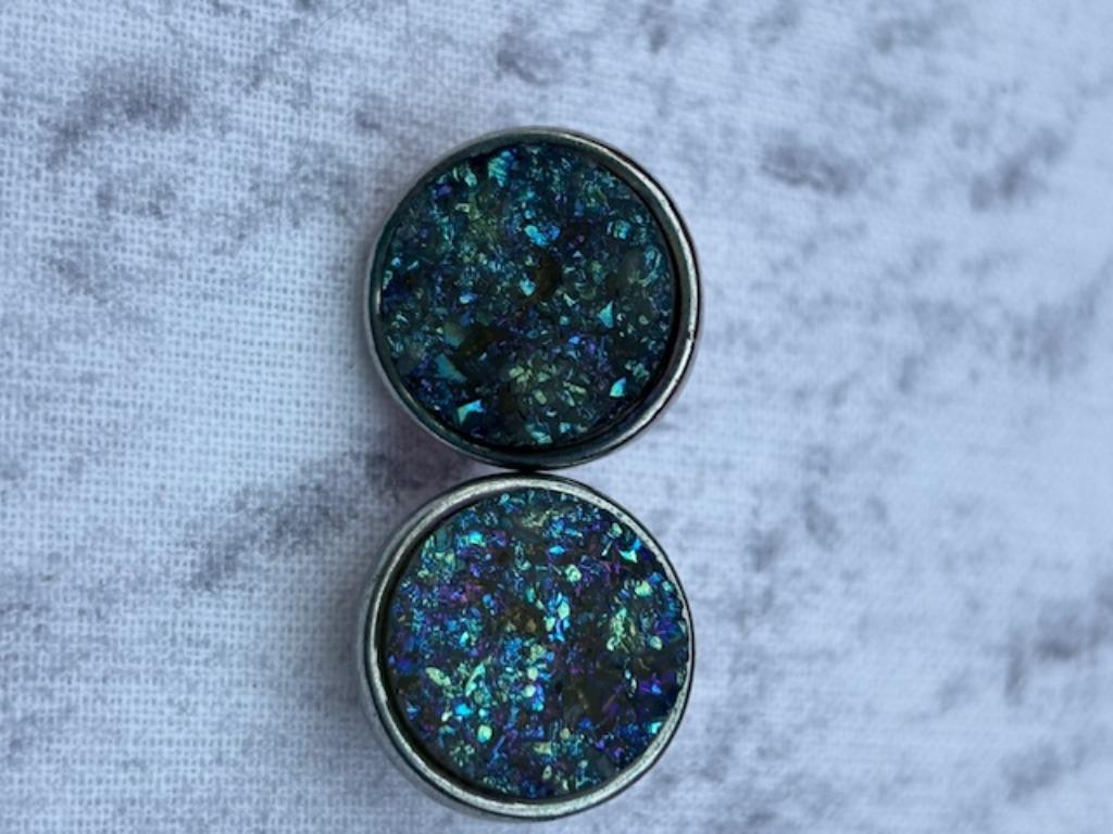 Groen-paarse reflecterende oorbellen, Handtassen en Accessoires, Oorbellen, Ophalen, Overige materialen, Zo goed als nieuw, Knopjes of Stekers