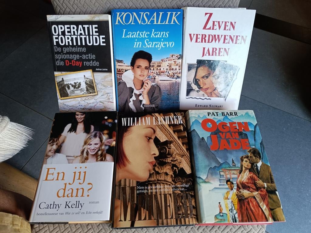 17 romans aan 2,00 eur/stuk, Ophalen of Verzenden