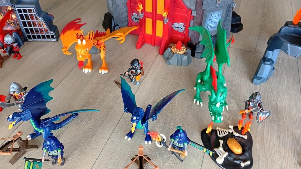 Playmobil Dragons kasteel + sets, Kinderen en Baby's, Ophalen, Zo goed als nieuw