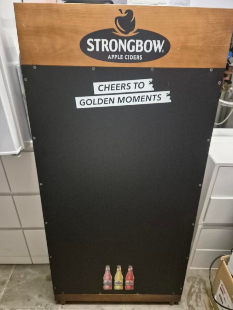 Strongbow bord, Enlèvement