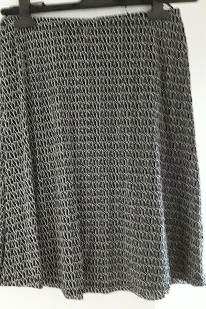 Jupe de Vila Joy avec taille élastique., Vêtements | Femmes, Neuf, Taille 38/40 (M), Gris, Enlèvement ou Envoi
