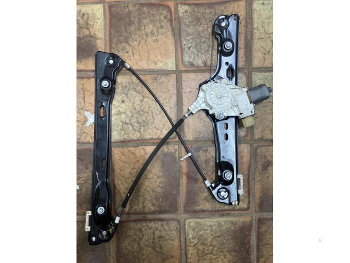 Ruitmechaniek 4Deurs rechts-voor van een BMW 3-Serie, Ophalen of Verzenden, 3 maanden garantie, Gebruikt, BMW