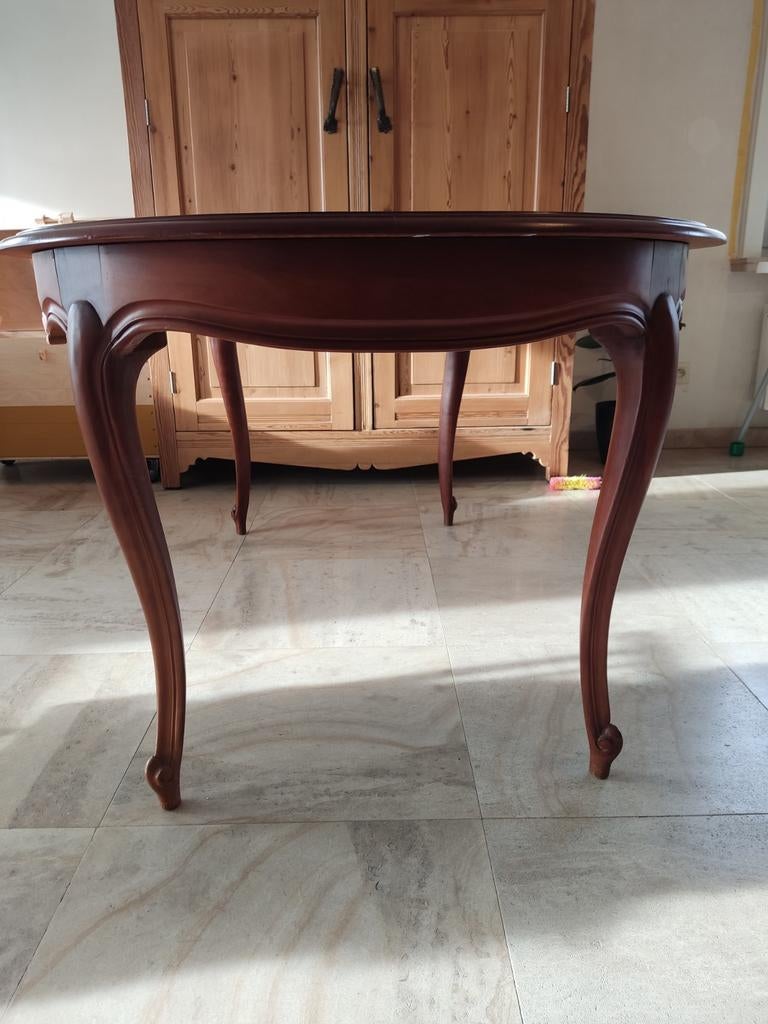 Eettafel, gemakkelijk te wijzigen van formaat. Prijs OTK, Ophalen