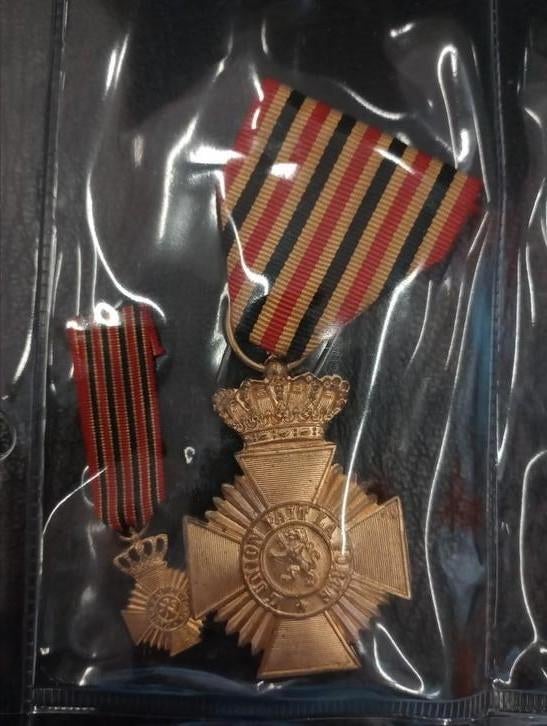 Médaille et mignonette belges Militaire 2eme classe, Collections, Enlèvement ou Envoi