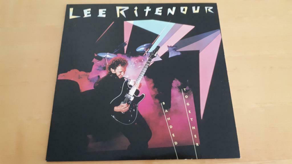 Lee Ritenour LP 1984 Banded Together  US Pressing (fusion), Ophalen of Verzenden, 1980 tot heden, Jazz