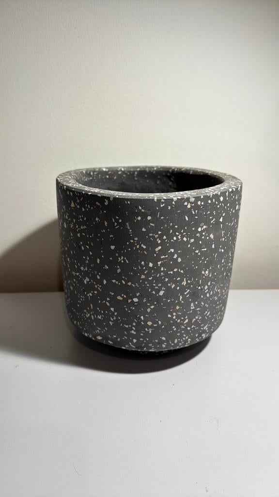 Pot de fleurs en béton Terrazzo - taille moyenne, Enlèvement, Comme neuf