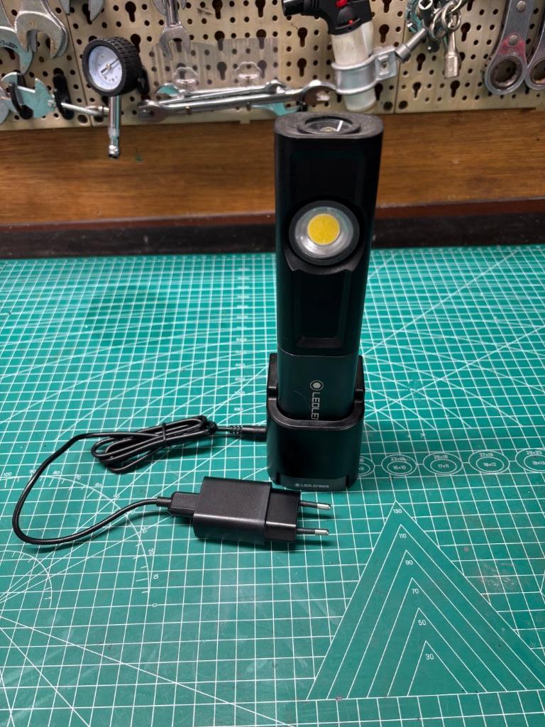 Ledlenser 502005 iW7R LED Werklamp werkt op een accu 600 lm, Enlèvement, Neuf, Accumulateur