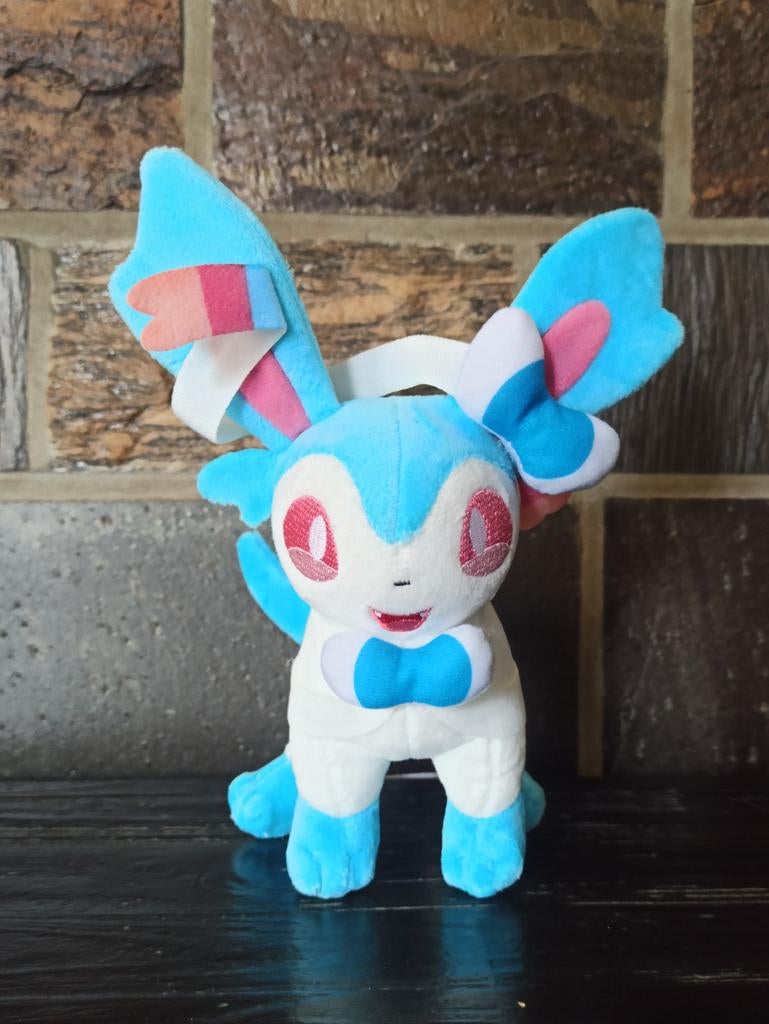 Pokémon Sylveon Shiny knuffel, Enlèvement ou Envoi, Comme neuf