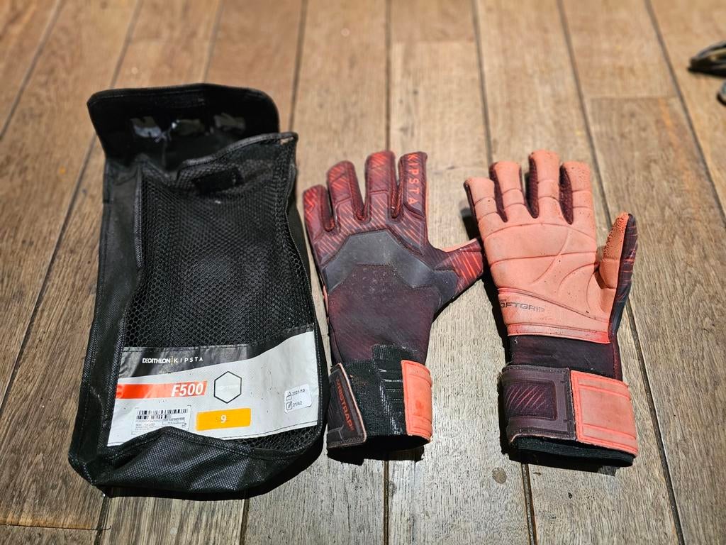 Gants gardien, Sport en Fitness, Voetbal, Ophalen, Zo goed als nieuw, Handschoenen