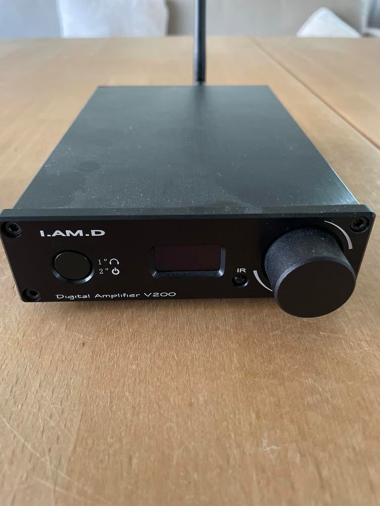I.AM.D V200 WiFi BT Digital Amplifier OLED Class D 2x150w, Audio, Tv en Foto, Versterkers en Ontvangers, Zo goed als nieuw, Ophalen