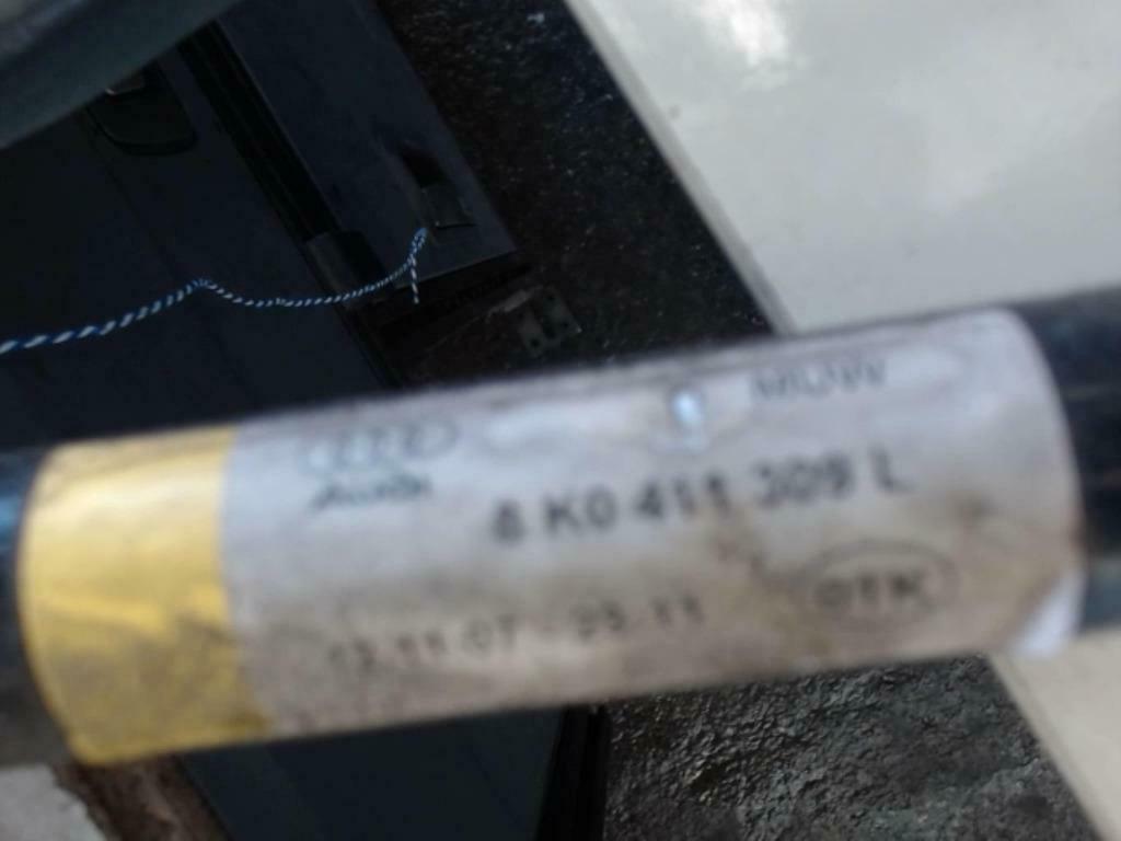 barre stabilisatrice  audi A4 8k411309l, Enlèvement ou Envoi, Avant, Audi, Capot moteur
