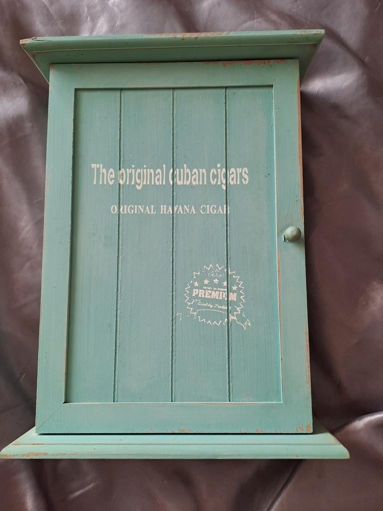 Houten sleutelkastje, groen, Antiek en Kunst, Ophalen of Verzenden