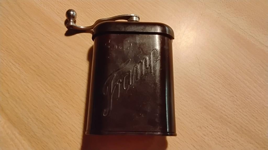 Moulin à café Tramp WW2, Enlèvement ou Envoi