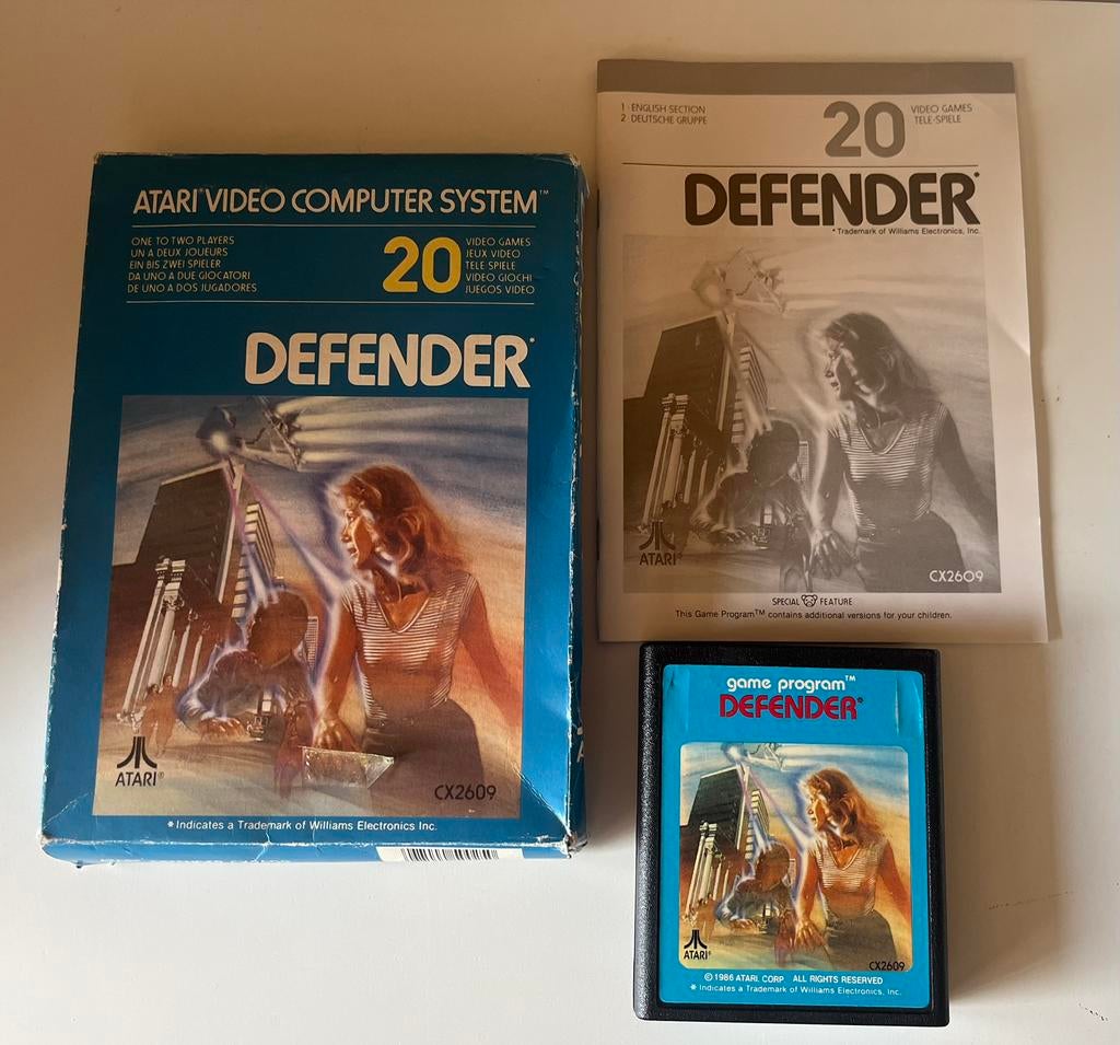 Defender Atari 2600 BLUE Label zeldzaam, Games en Spelcomputers, Games | Atari, Ophalen, Zo goed als nieuw, Atari 2600