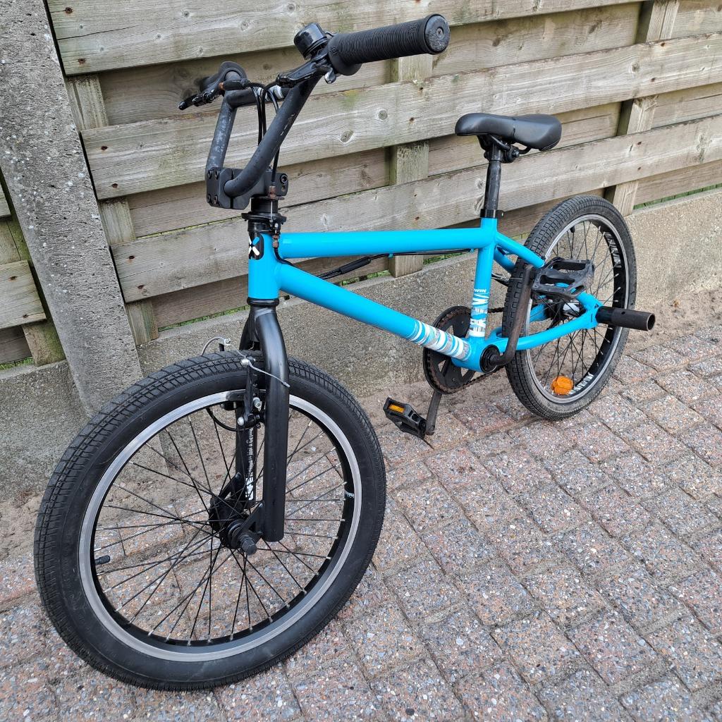 Te koop : BMX B-Twin 20" Wipe 320, Vélos & Vélomoteurs, Repose-pieds, B-Twin, Enlèvement, Utilisé