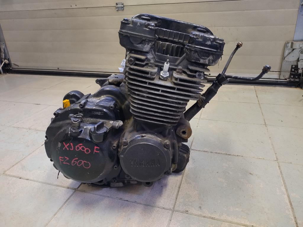 yamaha xj 600f en yamaha fz 600 motorblok, Enlèvement ou Envoi, Utilisé