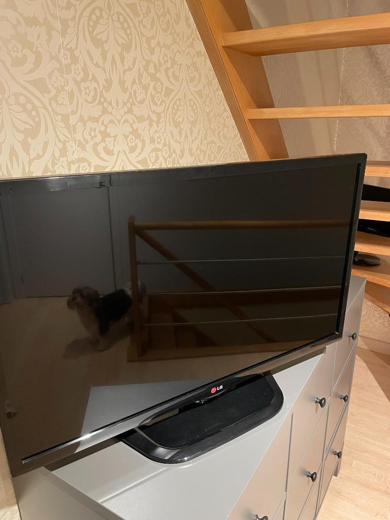 LG 32" Full HD TV - LG 32LN5404, Ophalen, LED, 50 Hz, Zo goed als nieuw
