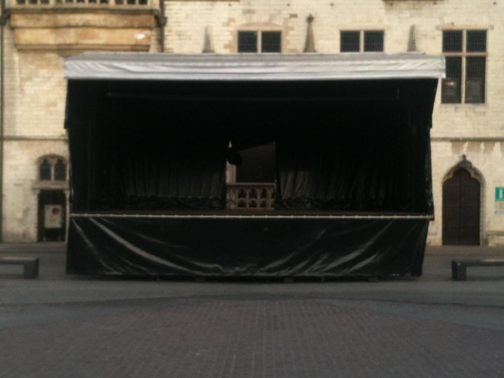 Mobiel podium 6m x 8,5m, Ophalen
