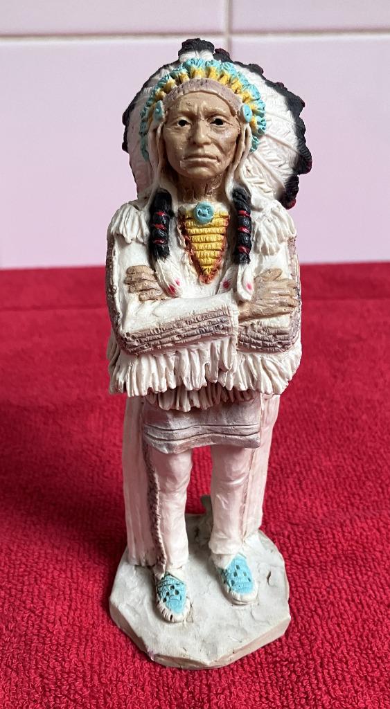 Indianenbeeldje Castagna 1988. Hoogte 15,5 cm., Ophalen of Verzenden, Gebruikt, Mens
